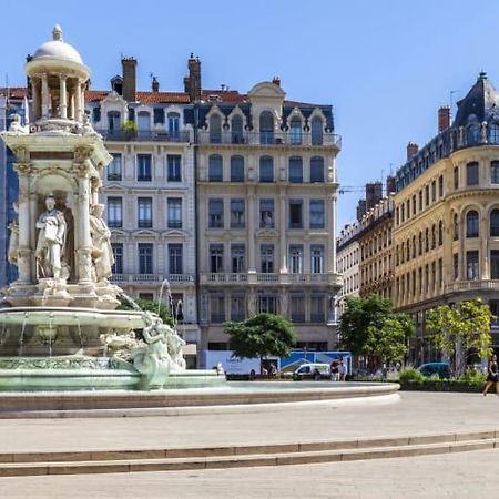Appartement Guestready - 1-Br, 5 Minutes From Train Station à Lyon Extérieur photo